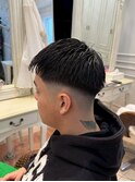 センター分けマンバンヘアアップバングオールバック