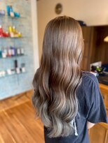 リム(Limb)&nbsp;【艶髪】髪質改善　シナモンベージュ　グラデーションカラー