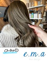 エマヘアデザイン(e.m.a Hair design) オリーブベージュ