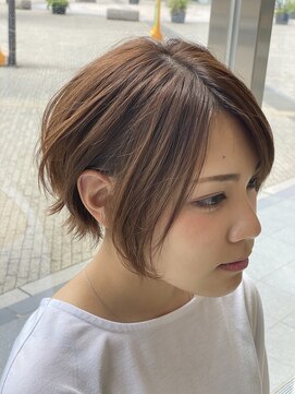 コワファースト 大分(COIFF1RST) ハイトーンナチュラル、ショートボブ