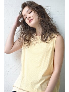 ロロ(ro-ro) plumyイルミナxデザインカラーxローライトxスリークボブ