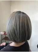 ボブ×くすみシルバー