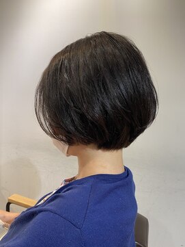 リバレッジ 白金(Leverage) 大人なシルエットグラデーションボブ