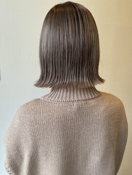 アイビー ジュール(IVY joure) 切りっぱなしボブ×ハイトーンベージュカラーtoyoshima