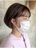 ショートカット前下がりボブショートボブグレージュカラー30代