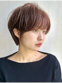 美髪シアーカラーピンクブラウンショートカット切りっぱなしボブ