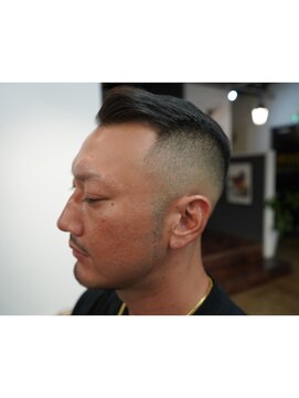 ワンワンオー バーバーショップ 博多店(@110 BARBER SHOP) フェザーアップ