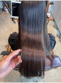 サラツヤストレートロング　髪質改善縮毛矯正