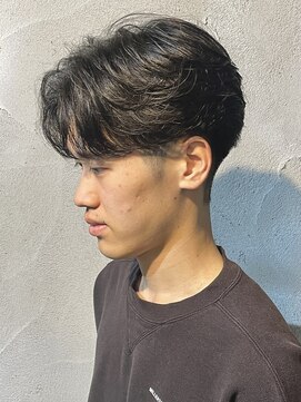 ニアウ 高崎店(Niau) メンズセンターパートニュアンスパーマ群馬高崎眉毛