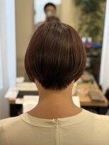 ウイ バイ ファースト 北四番丁店(u'i by first)&nbsp;後頭部の丸みが強調された、「グラデーションボブ」