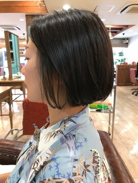 パース(PARS) 2018春夏 黒髪前下がりボブポイントハイライト【PARS 内山祐志】