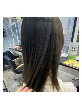 フレンズ 平岡店(friend's) 【札幌平岡　デザインカラー(ダブルカラー)】　藤原有貴