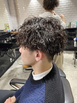ボルド(MEN'S HAIR SALON BORDO) 波巻きスパイラル×センターパート
