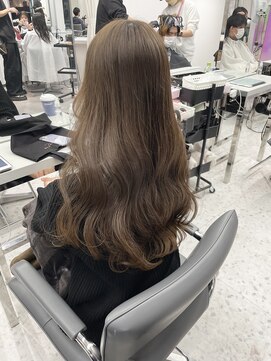 ユーフォリア 渋谷グランデ(Euphoria SHIBUYA GRANDE) オリーブベージュ