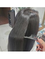 エピ(epi)&nbsp;ツヤ感ストレート