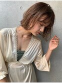 ベージュ