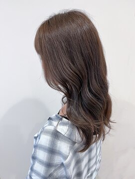 ブカブク(BUKA BUKU) セミロングスタイル　アッシュベージュ