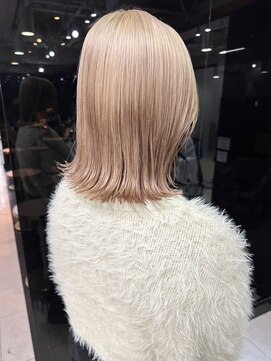 ケーツー心斎橋 クイーンズガーデン バイ ケーツー(K two QUEEN'S GARDEN by K two) ケアブリーチハイトーン*ナチュラルレイヤーボブ*ナチュラルボブ