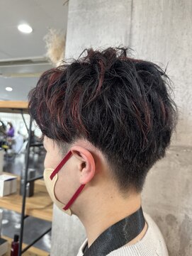 トゥーミー(to mee) 【メンズ】大人気メンズハイライト黒×赤【小松】