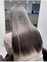 シー(SEA)&nbsp;white silver color♪