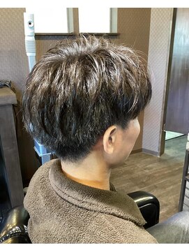 フェリックス(Felix) ツーブロック×束感ショート