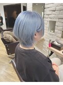 色落ちシルバーになるカラー ペールブルーカラー ショートボブ