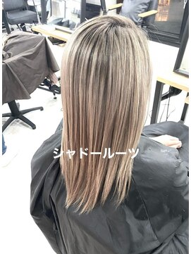 エル オオサカ 心斎橋店(L. OSAKA) グレージュロング_シャドールーツマッシュショート_S11