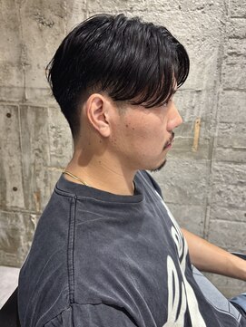 ニアウ 太田店(Niau) センターパートニュアンスパーマスパイラルパーマ刈り上げ群馬