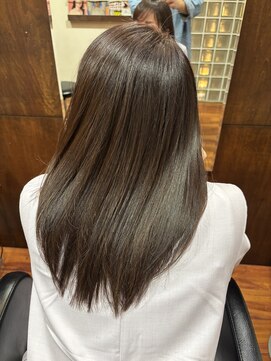 バズサロンフォーヘアー(Buzz salon for hair) 自然なツヤで、触れたくなる髪へ