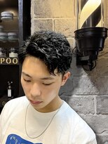 ミリオンバックス 上野(Million Bucks)&nbsp;ツイスト風パーマショートスタイル