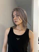 シアター(CIARTOR) ブロンドレイヤーボブ