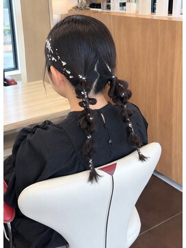 アース いわき店(HAIR&MAKE EARTH) キラキラ水引風アクセのツイン玉ねぎヘア