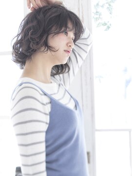 シャンプー 本店(SHAMPOO) イージーに楽しむ外ハネMIXスタイル