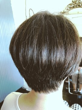 アニイボブ Annie & Bob グラデーションボブ