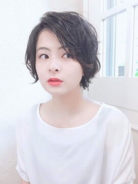 ナツヤ(NATSUYA) 癖毛風ウルフ