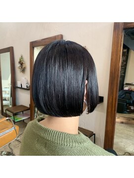 アルファ アルファ(ALPHA ALPHA) ぷつっとボブ