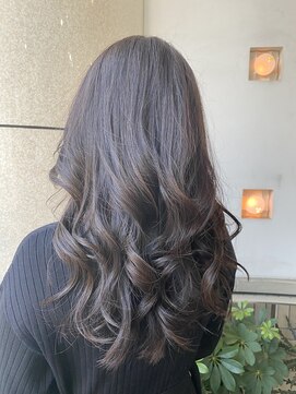 ヘアアンドメイク スタジオ ミムロ(HAIR&MAKE STUDIO MIMURO) ロングヘア・ウェーブ巻き・大人の艶グレージュ