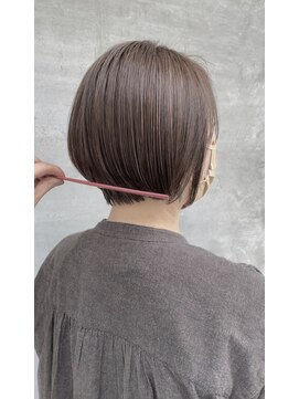 ライム(lime) 極細ハイライトandショートボブ