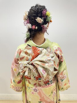 ミューバイケンジ(miu by KENJE) miu&伊藤夏海 成人式ヘア◎