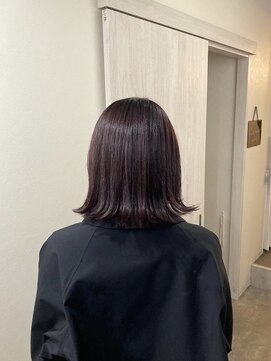 ルピナス(Lupine.) 外ハネ/レイヤーカット/グレージュ