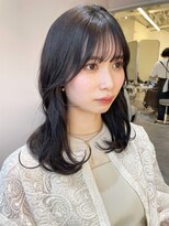 アナ ラーナ(Anna Lanna) 耳かけでフルバングが大人可愛い顔まわり【奥村北斗】