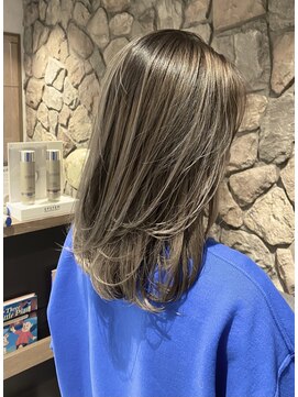 ラック(LUCK) ハッシュカット/フルバング/似合わせカット/グレージュバレ