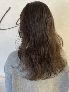 リンク(Link) 大人女性/ツヤ髪/暗髪/透明感カラー/アッシュ/グレージュ/ロング