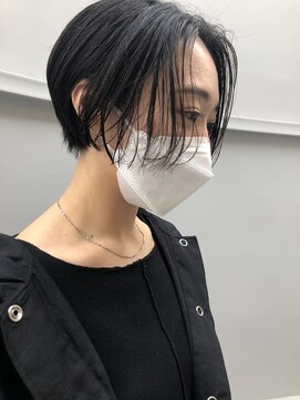 アウラ 高岡店(AULA) 大人っぽ前下がりショート