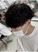 波巻きスパイラルパーマツーブロックツイストパーマメンズヘア