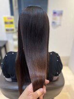 ヴィヴァーチェイルソーレ(VIVACE ilsole)&nbsp;20代30代40代ピンクアッシュ髪質改善カラー艶感ストレート