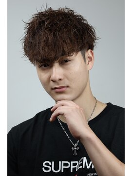 リップスアネックス 大宮(LIPPS annex) スペインカール風ツイストスパイラル