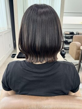 ブルー(BLUE) 黒髪/ボブルフ/ネビージュ/韓国/ワンレン/盛岡/髪質改善/前髪