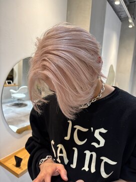 イニー(YNNIE) ★