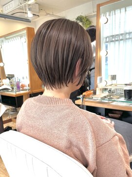ネオリーブ チロル 横浜西口店(Neolive CiroL.) 大人 丸み ショートボブ　艶髪　まとまりヘア